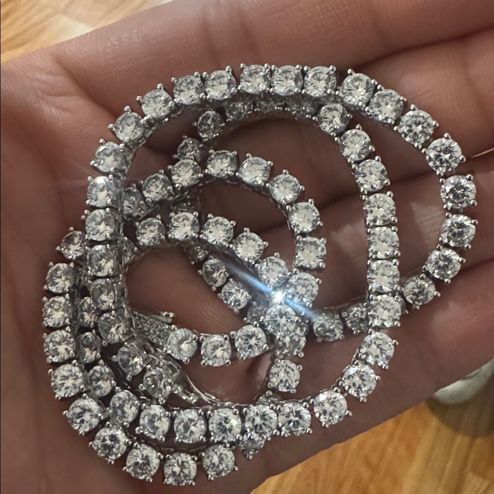 Diamond Tennis Necklace in White Gold- 5mm
